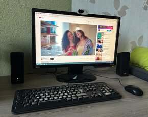 PC zostava Dell + BENQ 24palcový monitor - 2