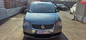 Volkswagen Touran 2.0 TDI DSG 7-miestné bez DPF - 2