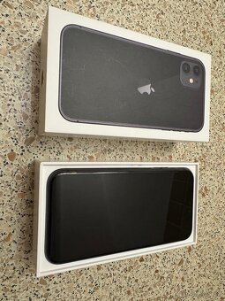 Iphone 11 64 GB Black - 2