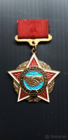 sovietske vyznamenania (odznaky) č.10. - 2