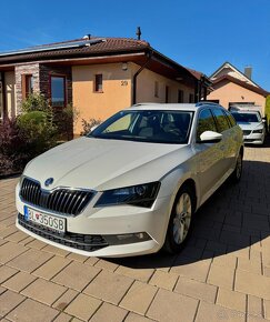 Skoda Superb 2.0TDI DSG Style - 2