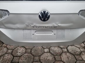 VW Touran 5TA kufrove dvere - 2