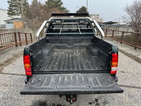 Toyota Hilux 3.0 D 126 kW Manuál - 2