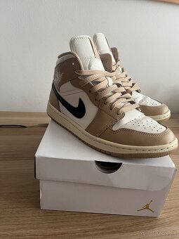 Nike - AIR JORDAN 1 MID - Vysoké tenisky - 2