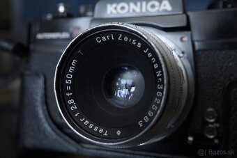 Konica Autoreflex T + Carl Zeiss Tessar 2.8/50 - 2