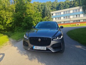 Jaguar f-pace 2.0d i4 d165 mhev s awd a/t - 2