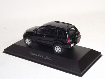 Toyota RAV4 2005 1:43 - 2