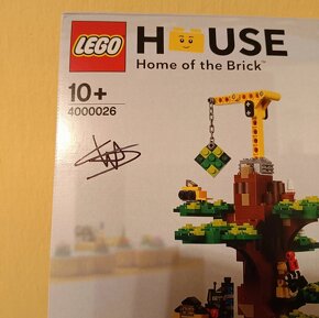 LEGO set LEGO House 4000026 s podpisom dizajnéra Tree od Cre - 2