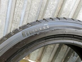 Špičkové zimné pneu Pirelli Sottozero - 205/50 r17 93H - 2