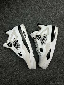 Nike Air Jordan 4 Retro "Military Black" - 2