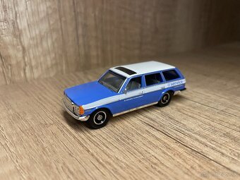 Matchbox 1980 Mercedes-Benz W123 Wagon (Collectors Edition) - 2