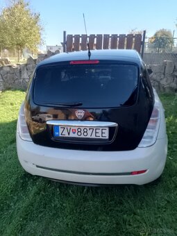 Lancia Ypsilon 1.2 - 2