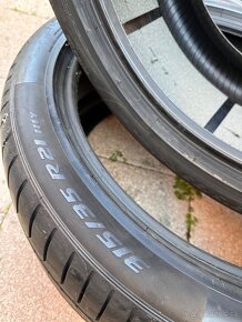 Pirelli P Zero 315/35 R21 - 2