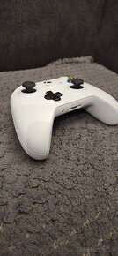 Xbox gamepad - 2