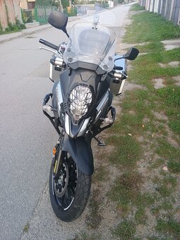 Suzuki dl  650  v strom - 2