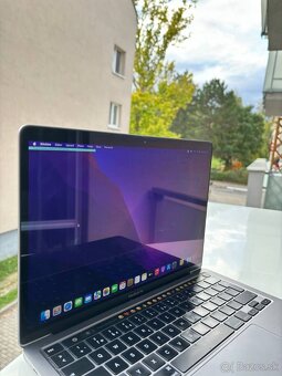 MacBook Pro 13” (2020) M1, 16 GB, 512 GB - 2