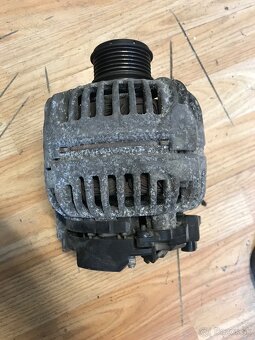 Alternator golf 4 - 2