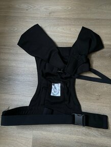 ERGOBABY - NOSIČ EMBRACE - PURE BLACK - 2