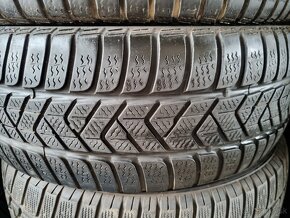 225/55R17 Pirelli - 2