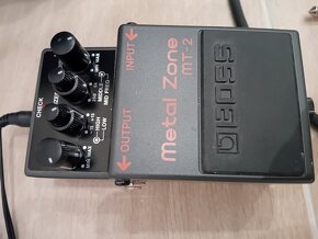 Predám Gitarový efekt BOSS MT-2. - 2