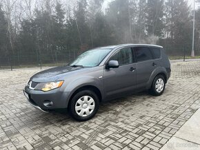 Mitsubishi Outlander - 2