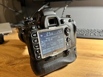 NIKON D610 + battery grip a objektívy - 2