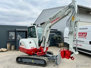 Minibager Takeuchi TB240 - 2