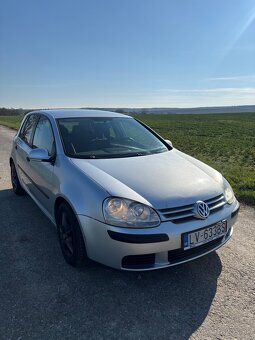 Volkswagen Golf 5 - 2