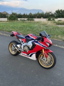 HONDA CBR 1000 RR SP1, 9/2020, 8866 km - 2