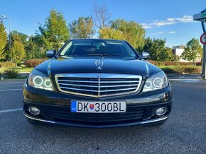 Mercedes C 320 CDI, automat, šíber, top stav - 2