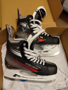 Bauer Vapor X3 9,5 D - nové korčule - 2