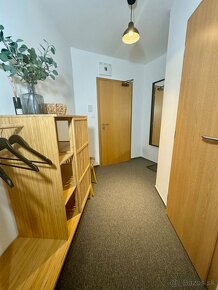 Veľkometrážny 3-izbový mezonetový apartmán-Bešeňová - 2