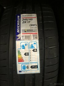 245/45 R17 - 2