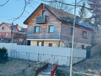 Rodinný dom s extra samostatným apartmánom v Mlynici - 2