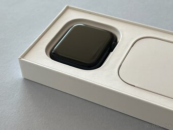 Apple Watch SE 2. Generácie 44mm Midnight - 2