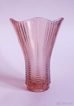 KRÁSNA RUŽOVÁ VÁZA, Výška 19,5 cm, priemer 14 cm. Bez poškod - 2