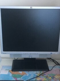 Predám monitor HP LP2065 - 2