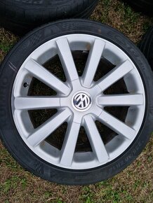 Elektrony original vw passat OMANYT  b6 235/40 r18 - 2