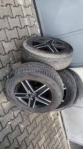 Predám zimné pneu s allu diskami 215/65R16 - 2