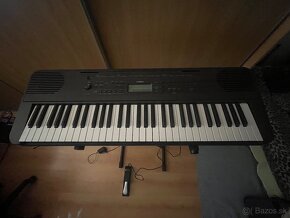 Yamaha PSR-E360 - 2