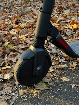 Elektrokolobežka Segway Ninebot KickScooter ES1 - 2