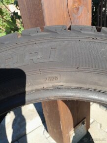 Pneu 205/55 R16 - 2