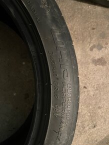 245/40 r19 - 2