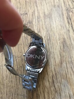 Dámske hodinky DKNY - 2