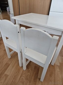 Detsky stol a dve stolicky Ikea Sundvik - 2