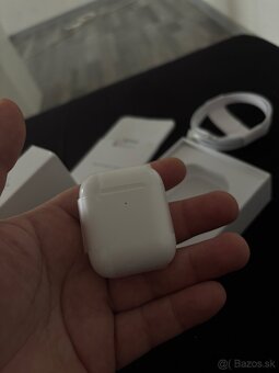 Apple AirPods 2nd Generation - 2