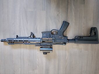 M4 AR 15 - 2