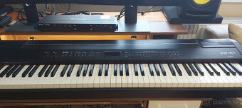 Roland FP7F - 2