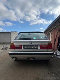 Rozpredam BMW e34 na diely - 2