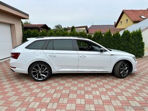 Škoda Superb III Combi Sportline s automatickou prevodovkou - 2